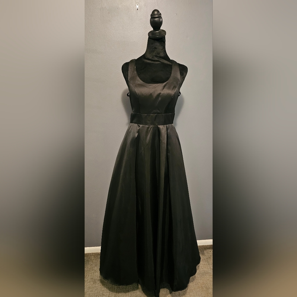 Ptom/Homecoming Formal Long Black Satin Dress